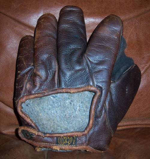 Early 1900's A.J. Reach Crescent Glove Back